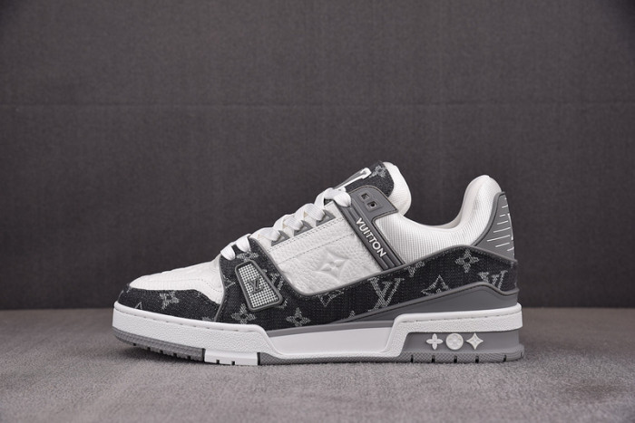 L&V SNEAKERS