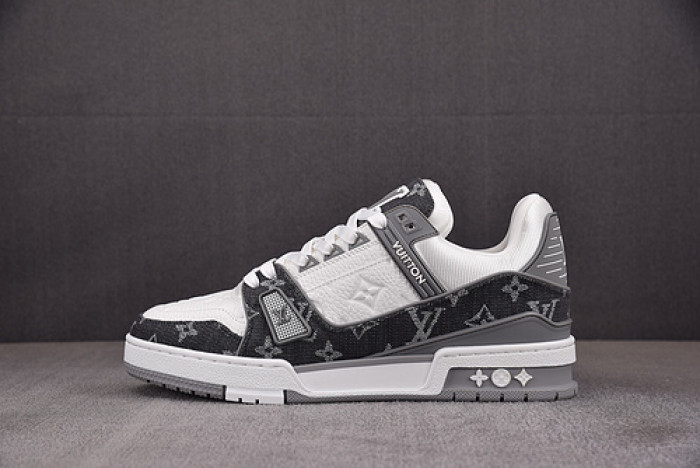 L&V SNEAKERS