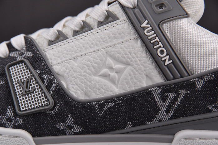 L&V SNEAKERS