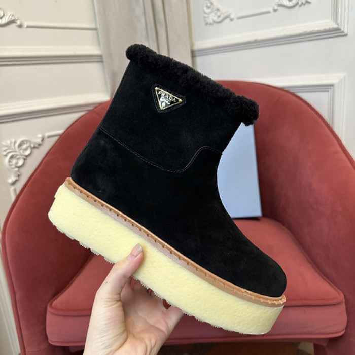 PRA designer sneaker