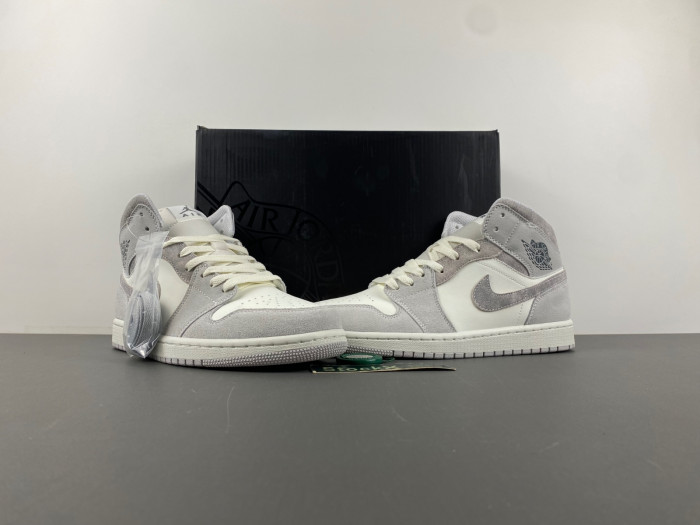 Wmns Jordan 1 Mid FQ7720-002