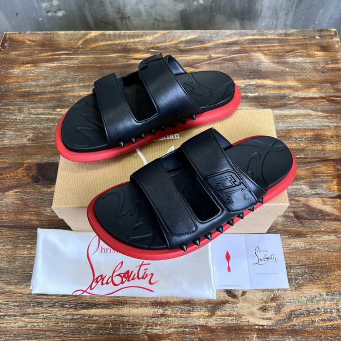 CL SLIPPERS