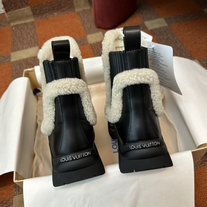 L&V SNEAKERS