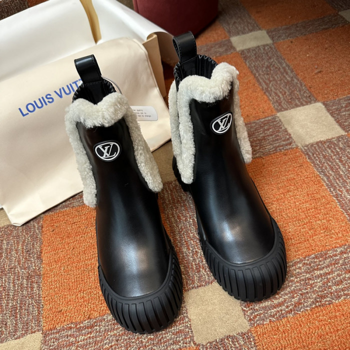 L&V SNEAKERS