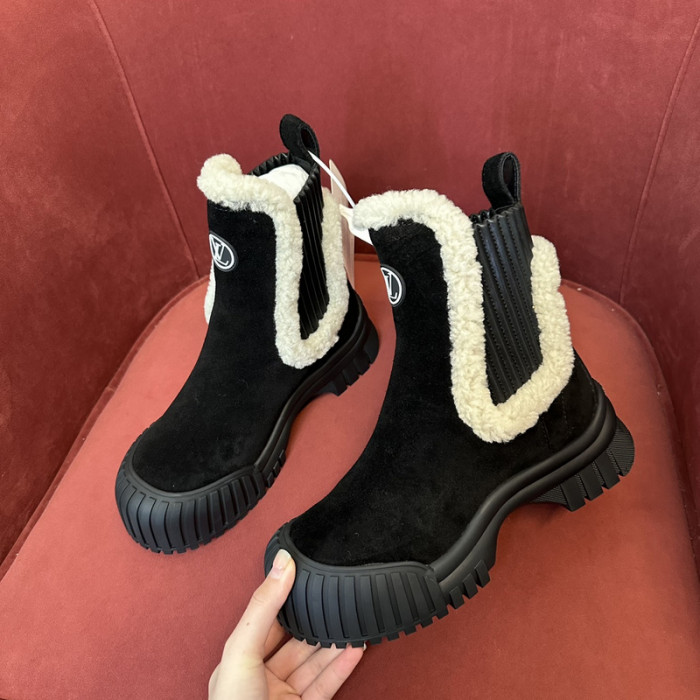 L&V SNEAKERS