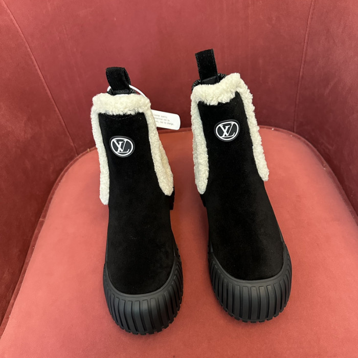 L&V SNEAKERS