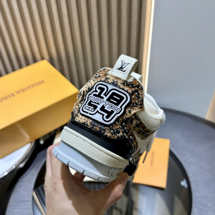 L&V SNEAKERS