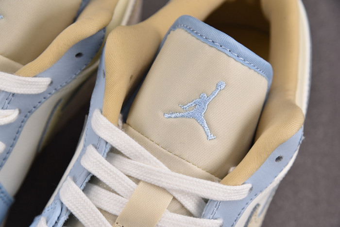 Air Jordan 1 Low SE HQ4186-111