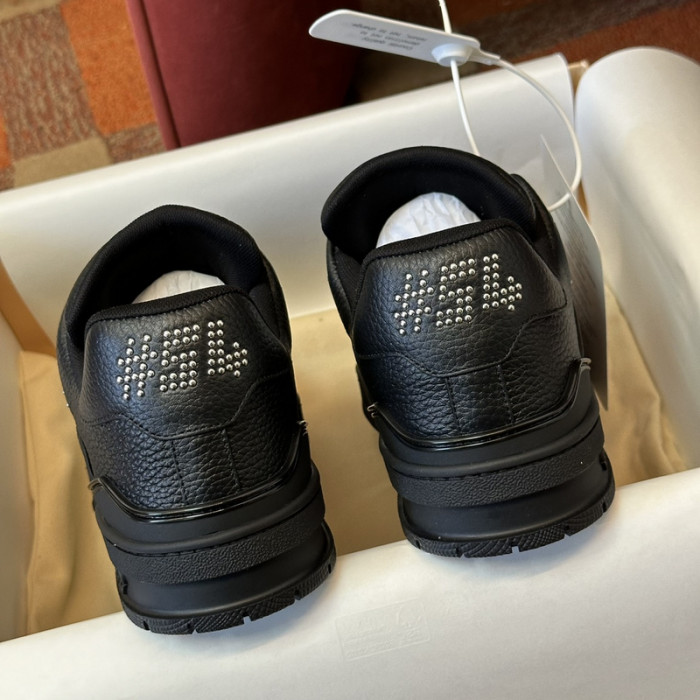 L&V SNEAKERS