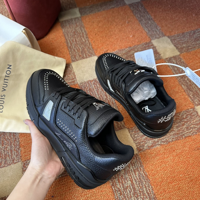 L&V SNEAKERS