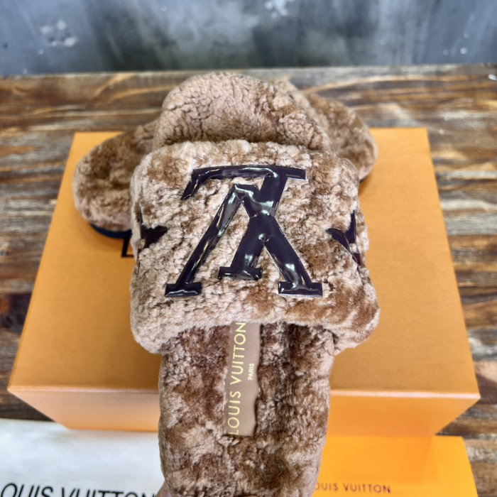 L&V SLIPPERS