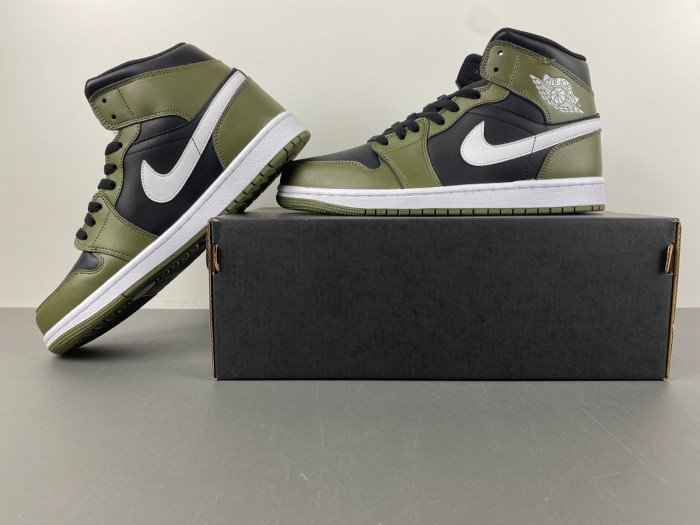 Wmns Jordan 1 Mid BQ8426-092
