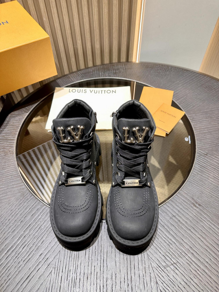L&V SNEAKERS