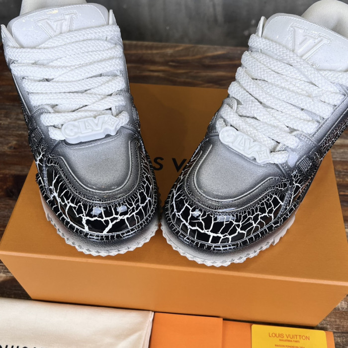 L&V SNEAKERS