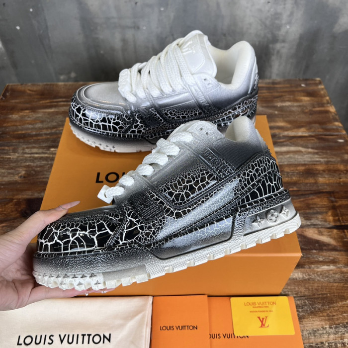 L&V SNEAKERS