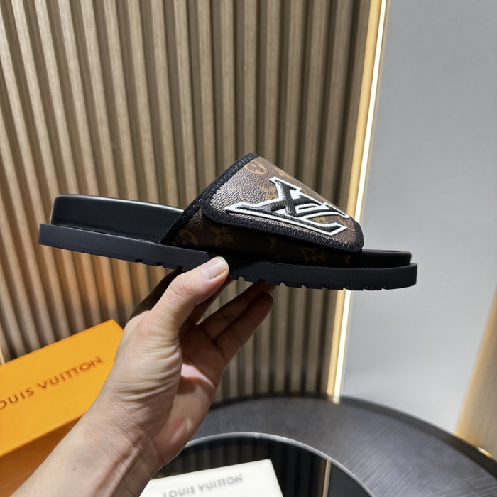 L&V SLIPPERS