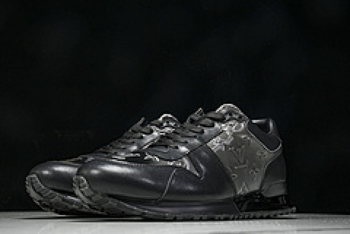 L&V SNEAKERS