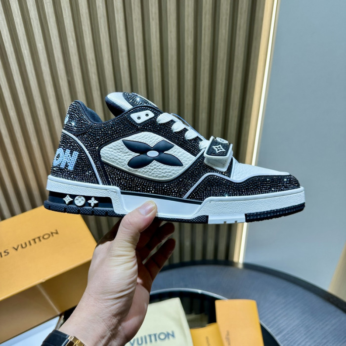 L&V SNEAKERS