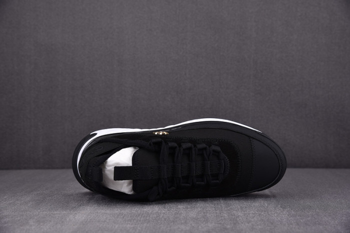 CHANEEL sneaker