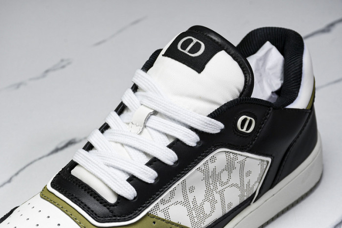 DI*O*R B27 PANKICK
