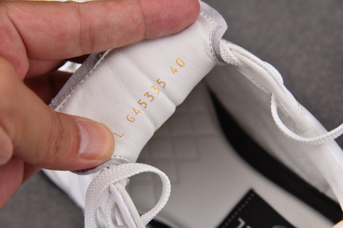 CHANEEL sneaker
