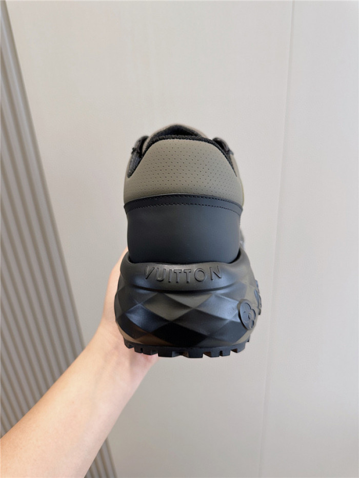 L&V SNEAKERS