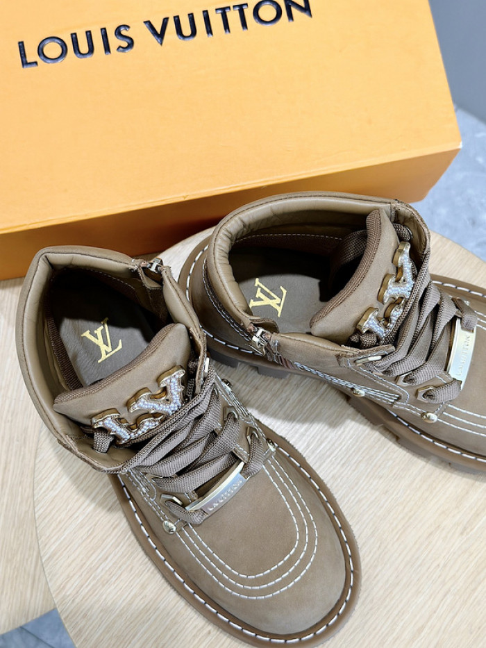 L&V SNEAKERS