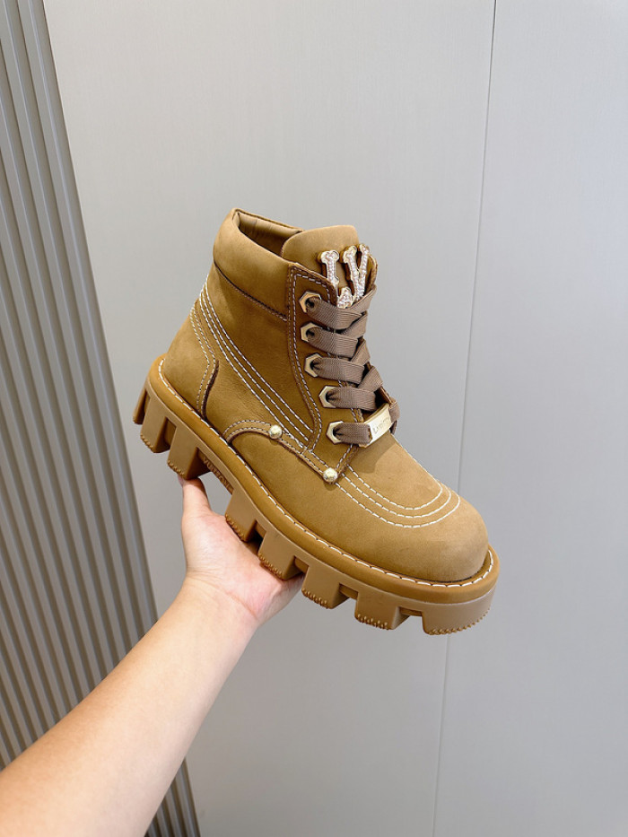 L&V SNEAKERS