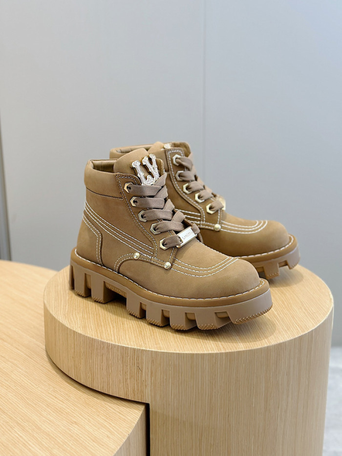 L&V SNEAKERS