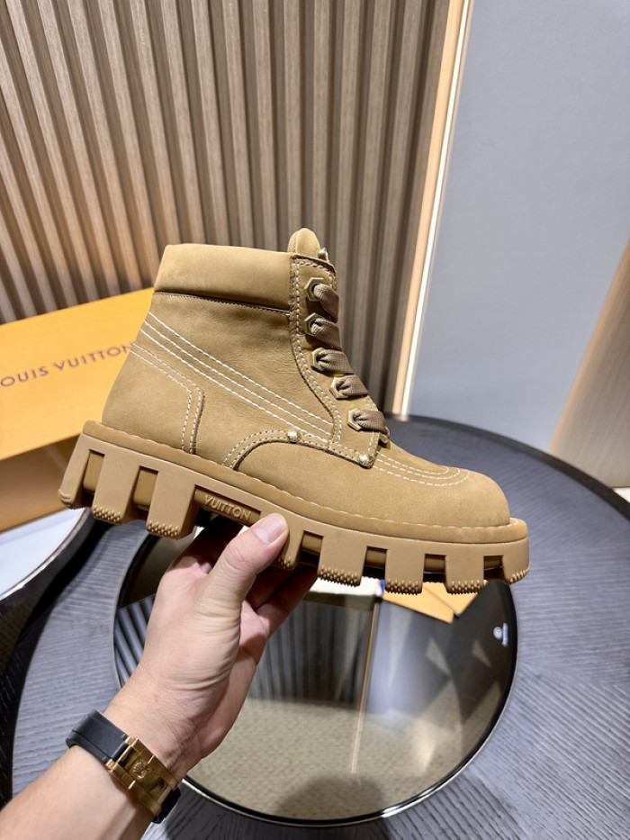 L&V SNEAKERS