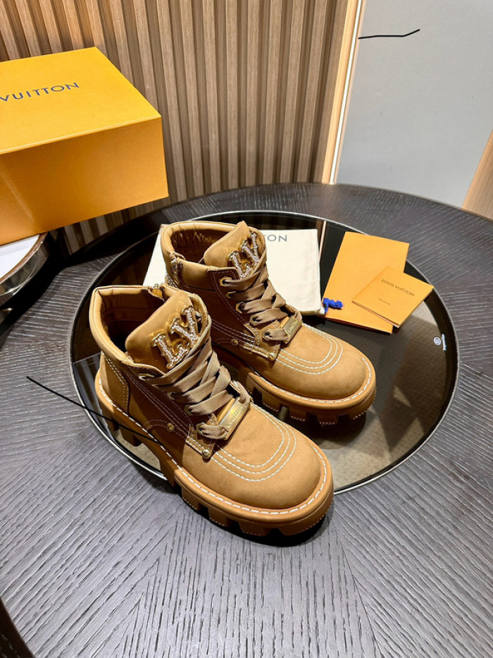 L&V SNEAKERS