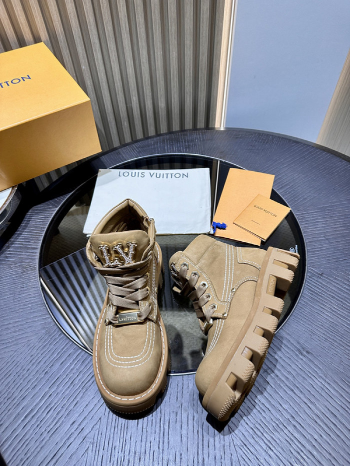 L&V SNEAKERS