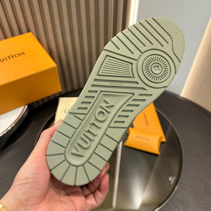L&V SNEAKERS