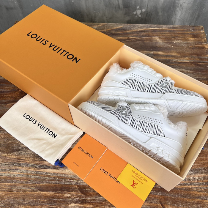 L&V SNEAKERS