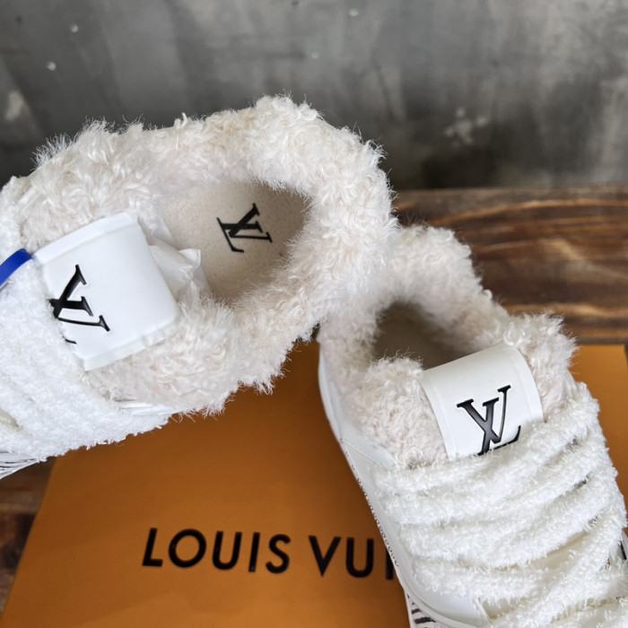 L&V SNEAKERS