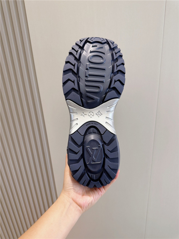L&V SNEAKERS