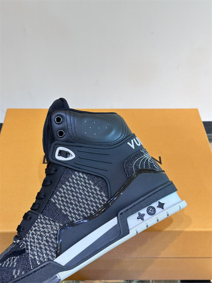 L&V SNEAKERS