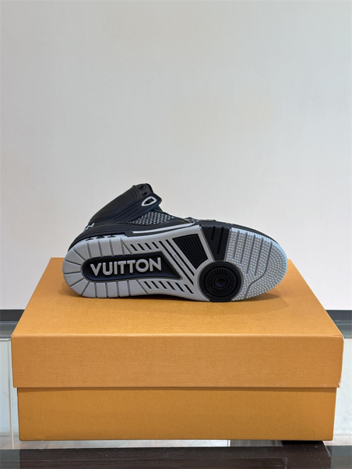 L&V SNEAKERS