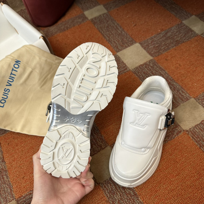 L&V SNEAKERS