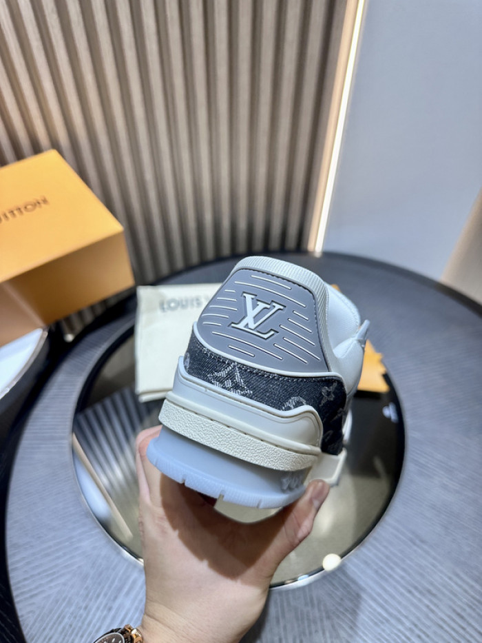 L&V SNEAKERS
