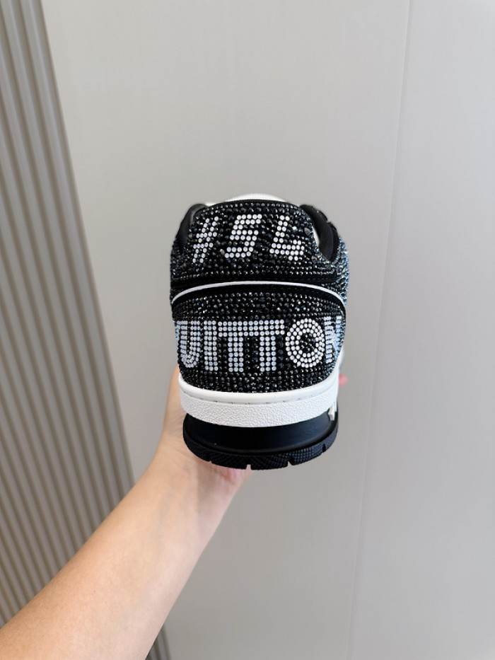 L&V SNEAKERS