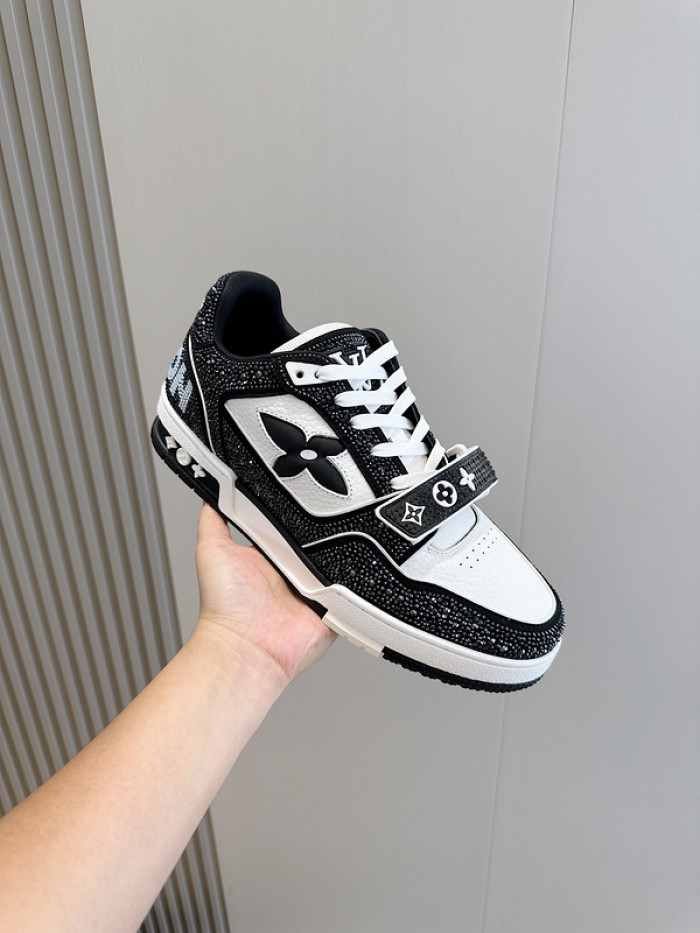L&V SNEAKERS