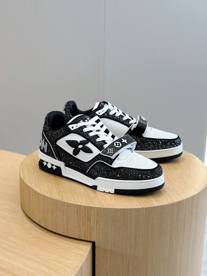 L&V SNEAKERS