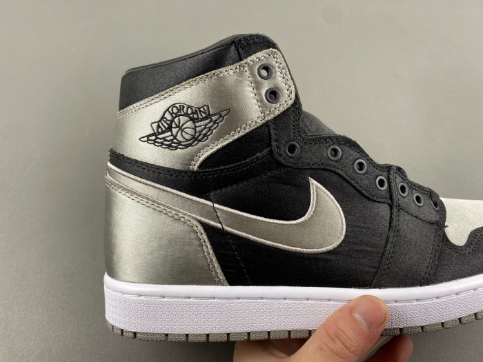 Air Jordan 1 Retro High OG FD4810-010