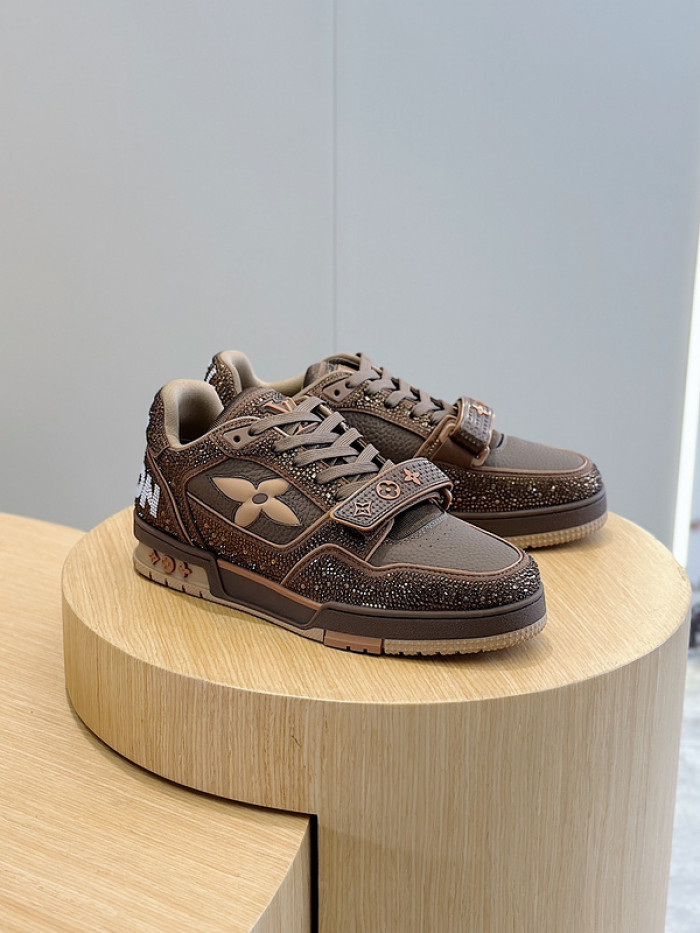L&V SNEAKERS