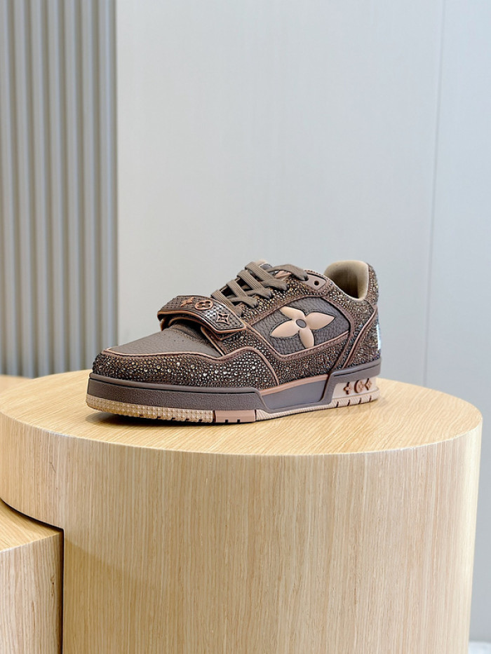 L&V SNEAKERS