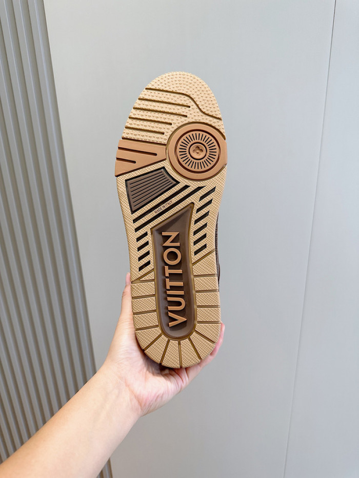 L&V SNEAKERS