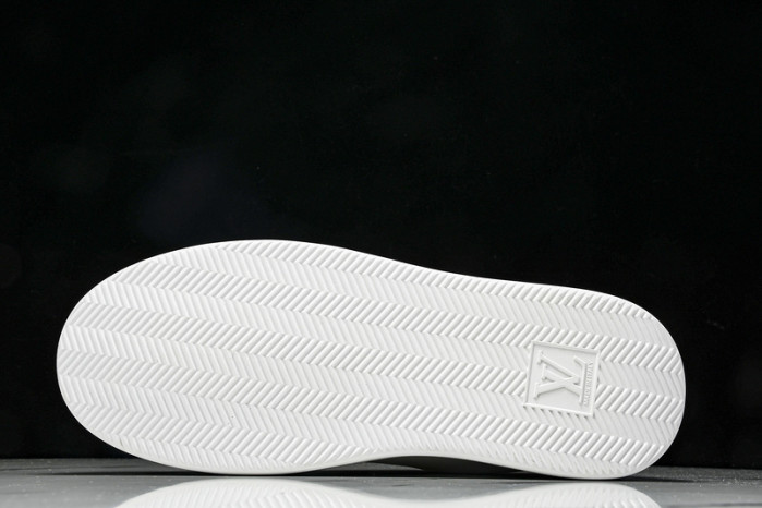 L&V SNEAKERS