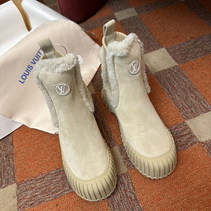 L&V SNEAKERS