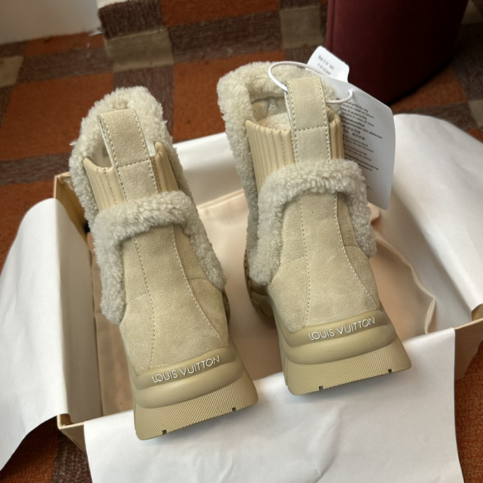 L&V SNEAKERS